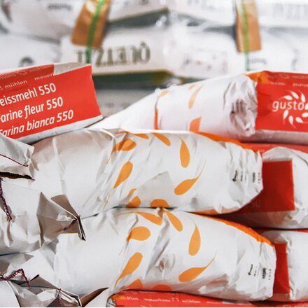 flour bags for the industrial bakery Swiss raw materials