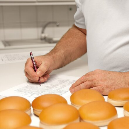 bun scorring for the perfect buns bun scoring