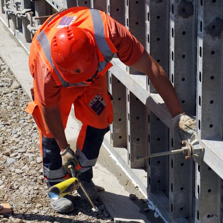 Fortisa Bauarbeiten Bauarbeiter bei der Arbeit